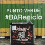 A sign on a container reads "Punto Verde de Recicla."