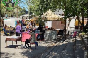 Plaza Pagano, Feria artesanal El Bolsón, Río Negro