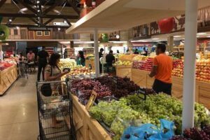 Oba Hortifruti Farm - Mercado, Frutas, Verduras, Legumes, Açougue e Adega