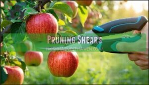 pruning shears